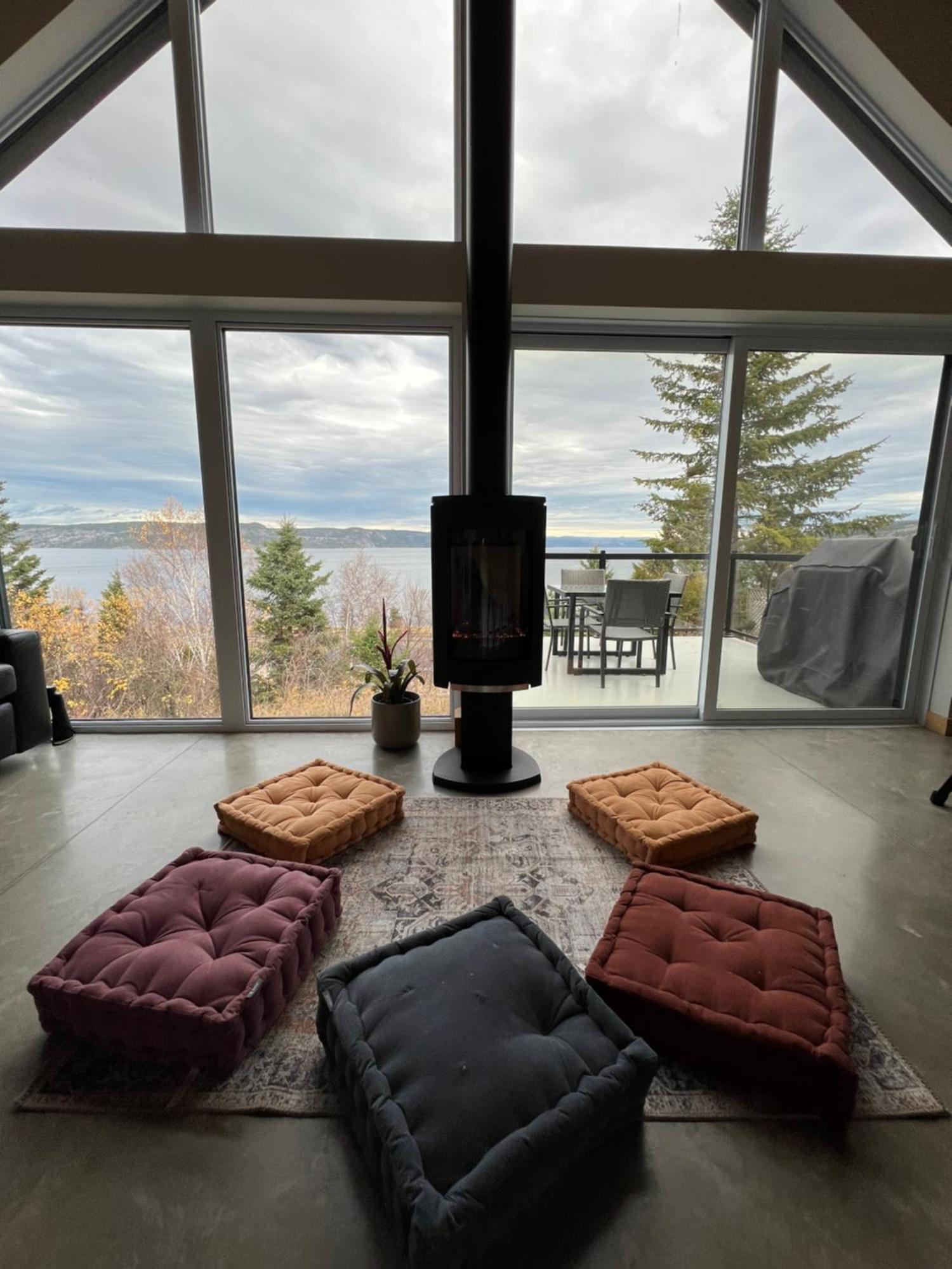 Magical Loft : Breathtaking View & Cozy Fireplace Chicoutimi 外观 照片