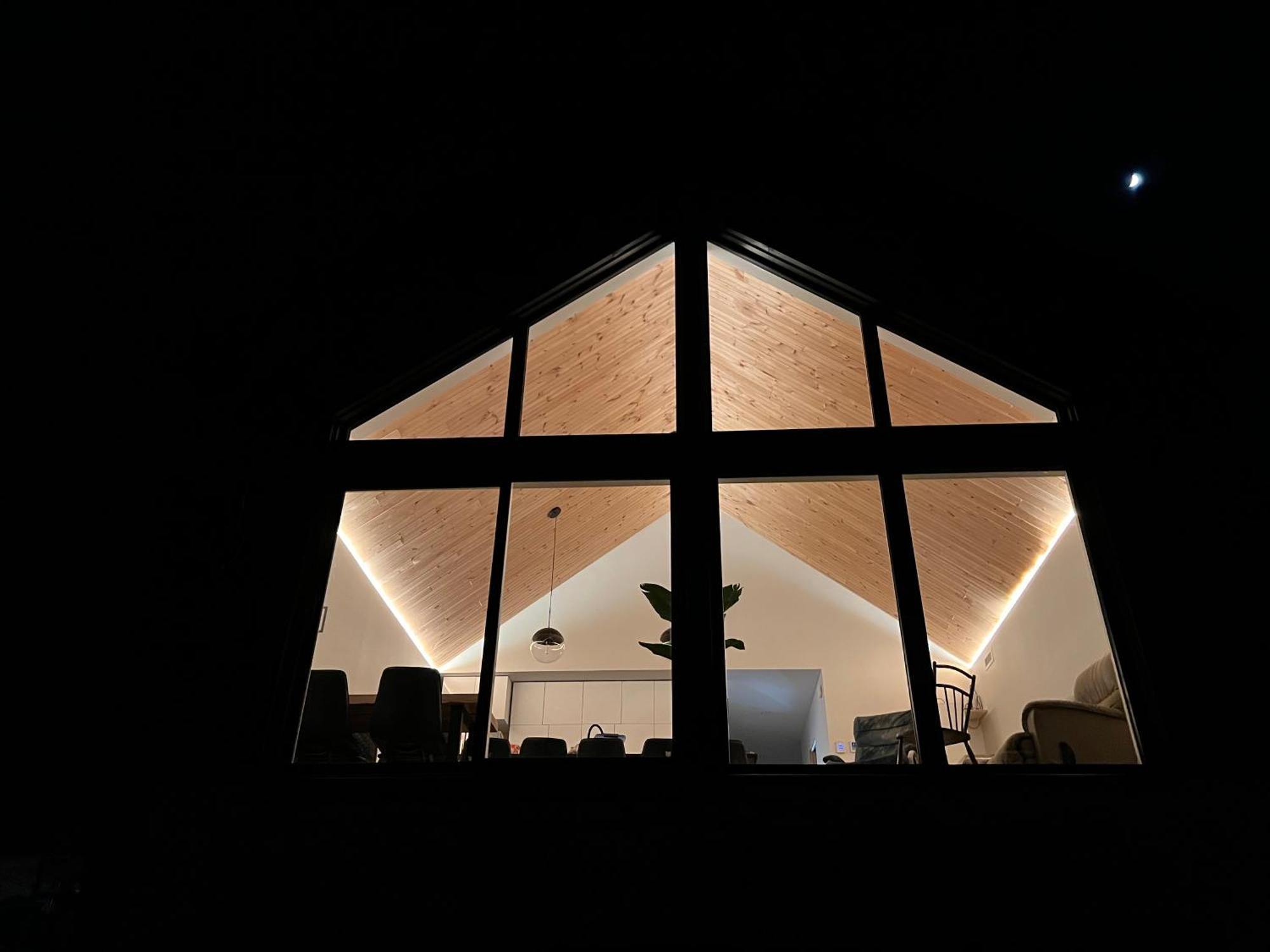 Magical Loft : Breathtaking View & Cozy Fireplace Chicoutimi 外观 照片