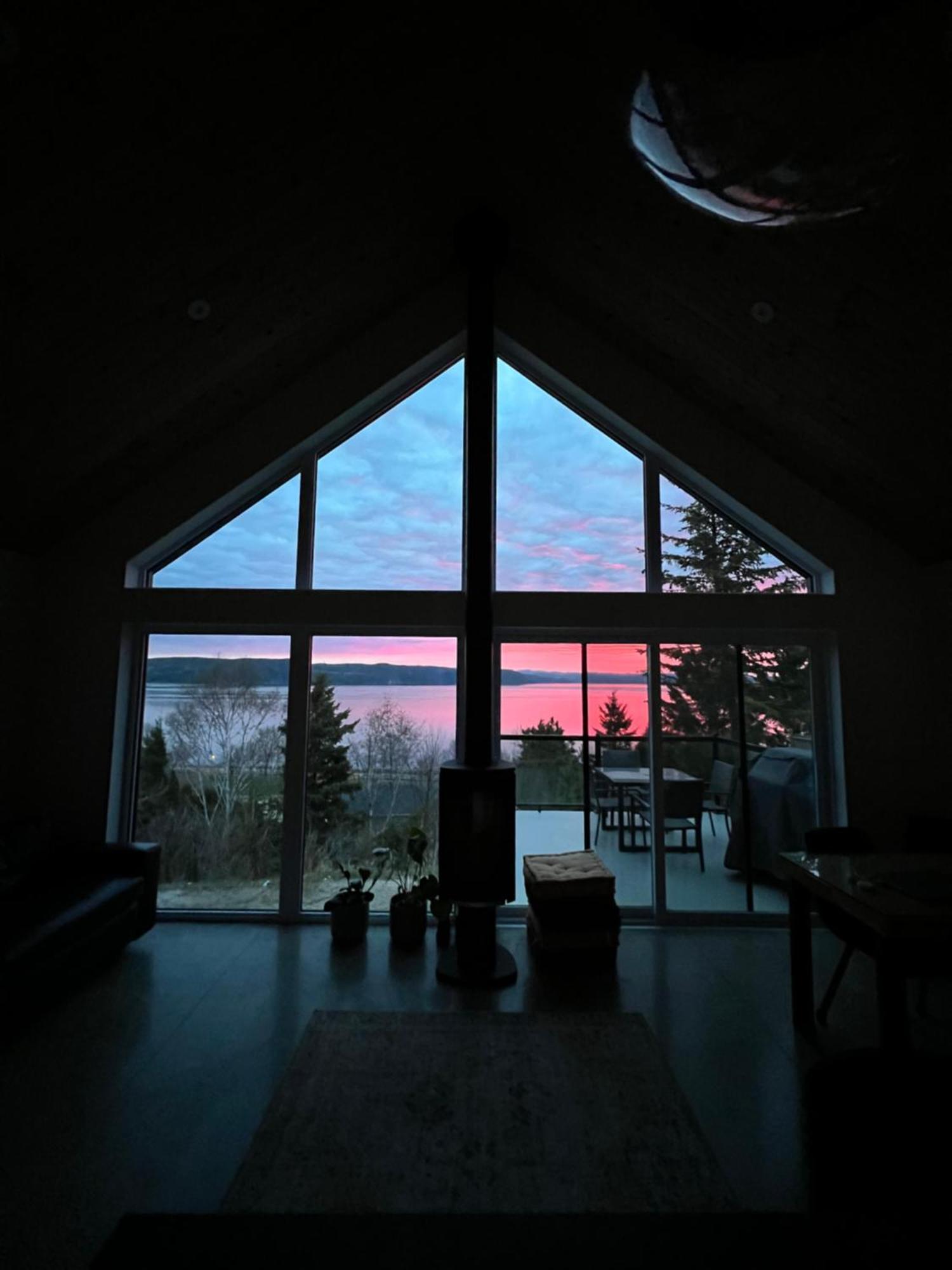 Magical Loft : Breathtaking View & Cozy Fireplace Chicoutimi 外观 照片